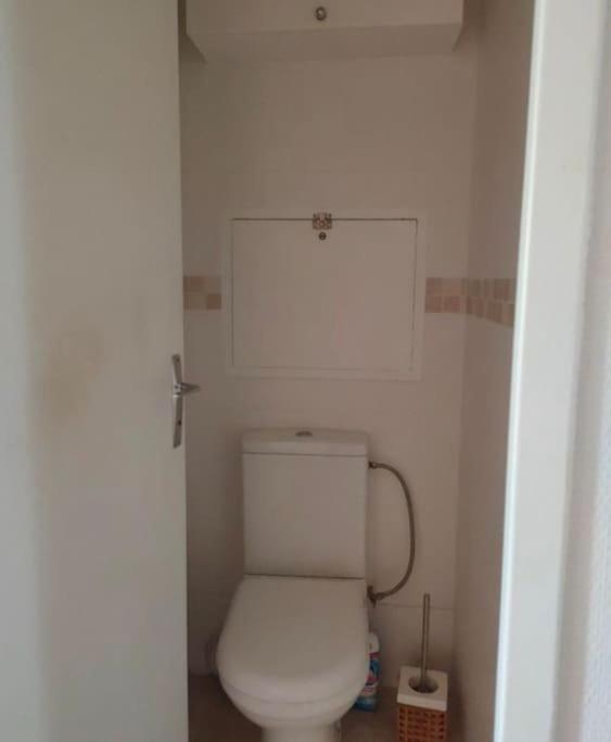 F3 Avec Balcon 5 Min Gare Sqy Et Parking Gratuit Apartment Guyancourt Exterior photo