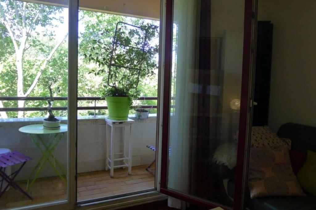 F3 Avec Balcon 5 Min Gare Sqy Et Parking Gratuit Apartment Guyancourt Exterior photo