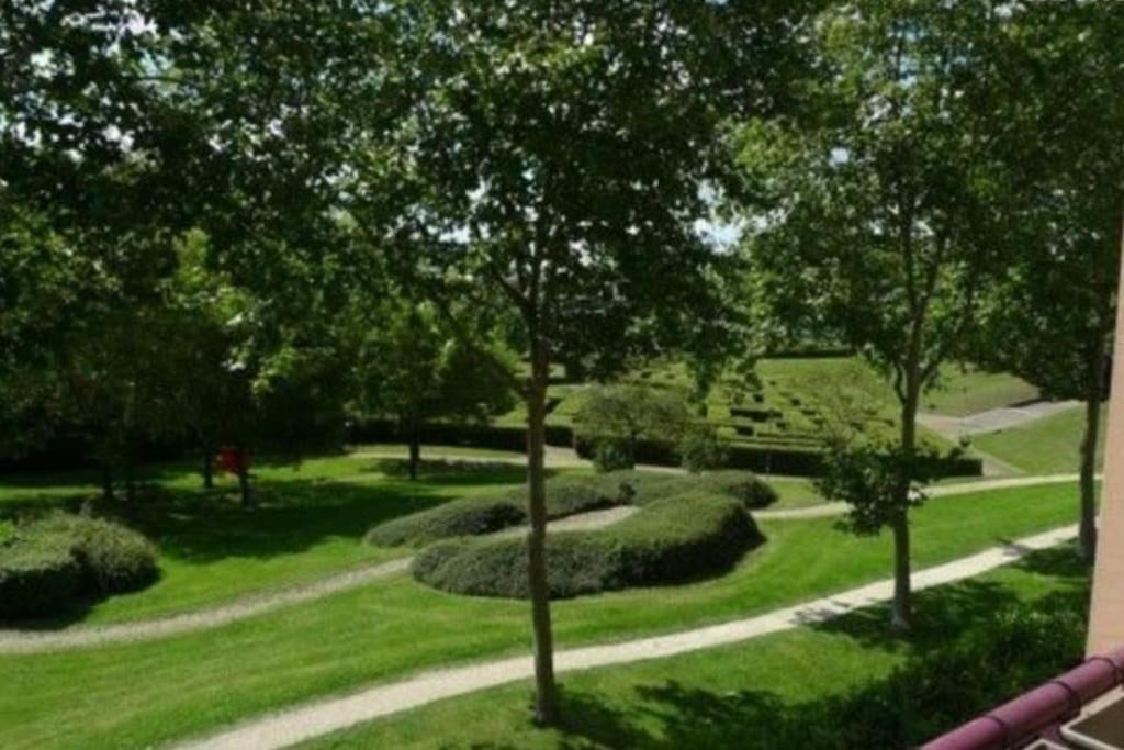 F3 Avec Balcon 5 Min Gare Sqy Et Parking Gratuit Apartment Guyancourt Exterior photo