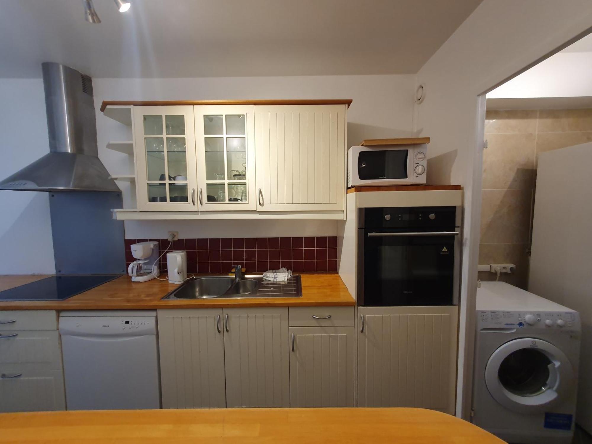 F3 Avec Balcon 5 Min Gare Sqy Et Parking Gratuit Apartment Guyancourt Exterior photo